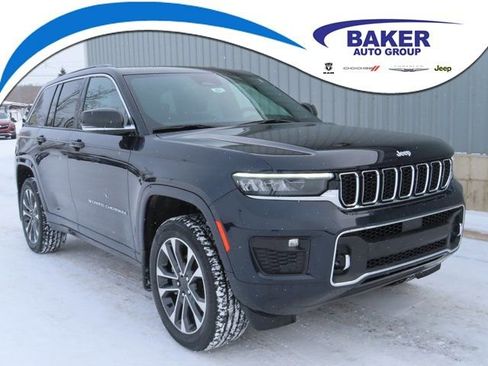 Used 2024 Jeep Grand Cherokee Overland w/ Luxury Tech Group IV image 1