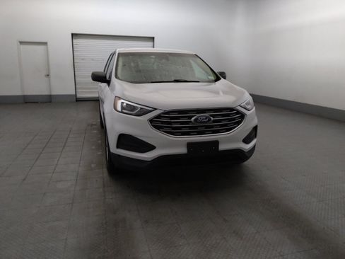 Used 2020 Ford Edge SE FWD image 14