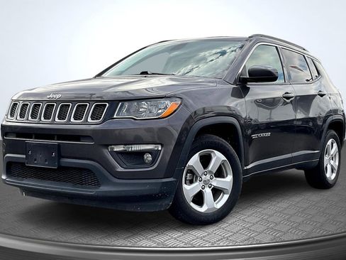 Used 2019 Jeep Compass Latitude w/ Popular Equipment Group image 12
