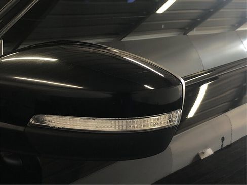 Used 2013 Volkswagen Passat 2.5 SEL FWD image 18
