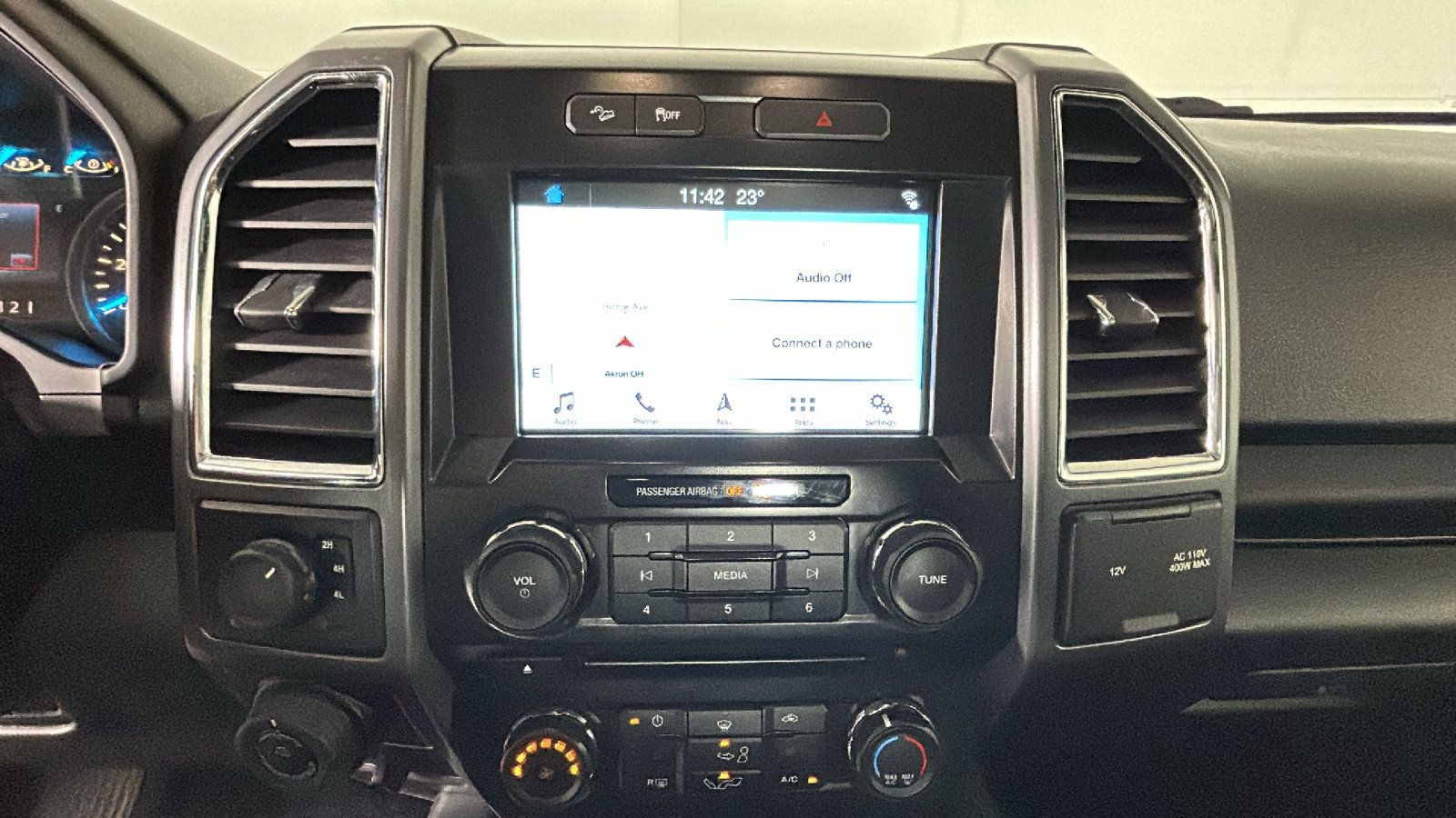 Used 2016 Ford F150 XLT w/ Equipment Group 302A Luxury AWD/4WD image 25
