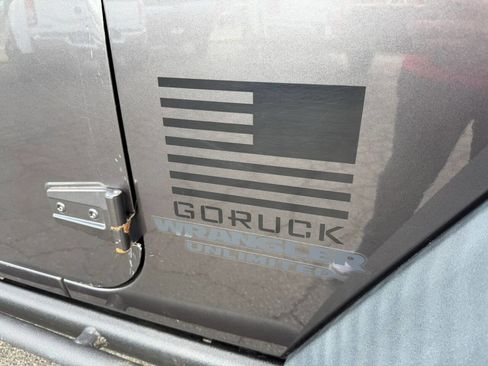 Used 2016 Jeep Wrangler Unlimited Rubicon image 84