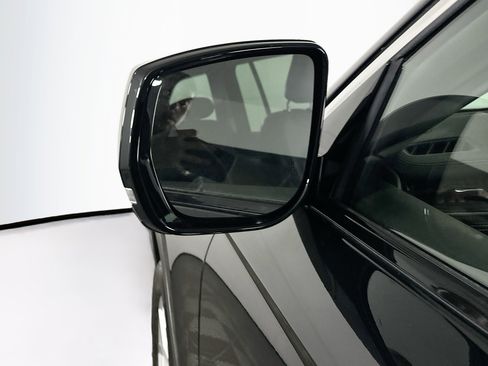 Used 2023 Jeep Grand Cherokee Limited AWD/4WD image 16