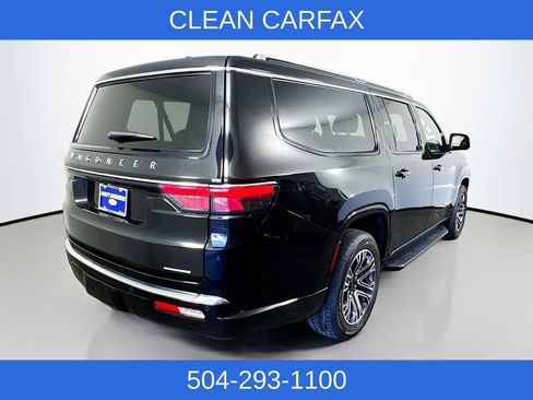 Used 2024 Jeep Wagoneer L Series II RWD image 7