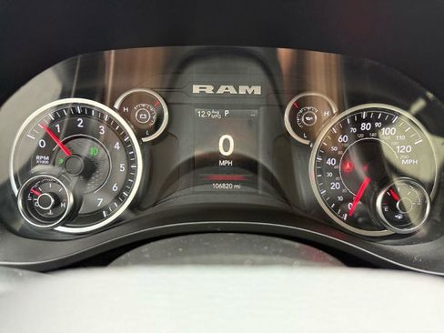 Used 2020 RAM 1500 Big Horn RWD image 15