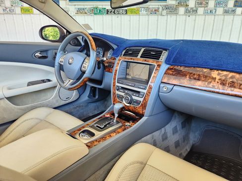 Used 2007 Jaguar XK Convertible RWD image 2