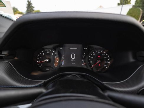 New 2025 Jeep Compass Latitude w/ Sun & Sound Group AWD/4WD image 11
