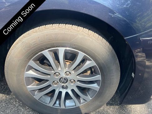 Used 2020 Toyota Sienna XLE FWD image 37