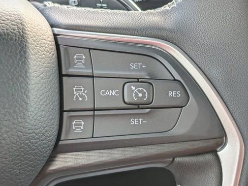 New 2026 Jeep Grand Cherokee Laredo X RWD image 25
