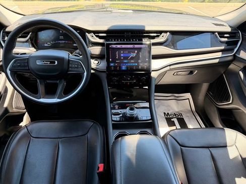 Used 2023 Jeep Grand Cherokee 30th Anniversary AWD/4WD image 7