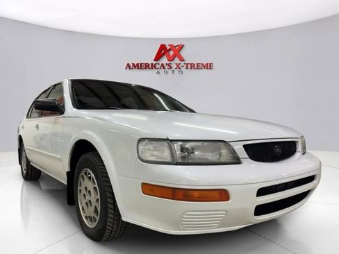 Used 1996 Nissan Maxima FWD image 9