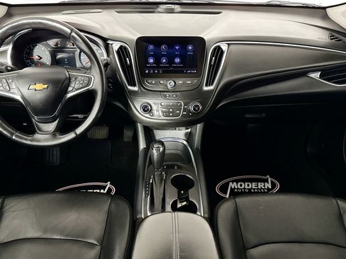 Used 2020 Chevrolet Malibu LT w/ Leather Package image 21