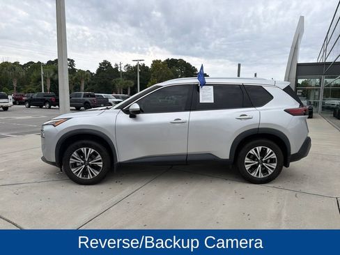Used 2022 Nissan Rogue SV w/ SV Premium Package FWD image 4