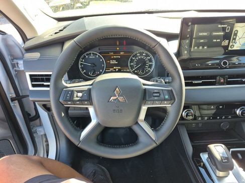 New 2026 Mitsubishi Outlander SE AWD/4WD image 54