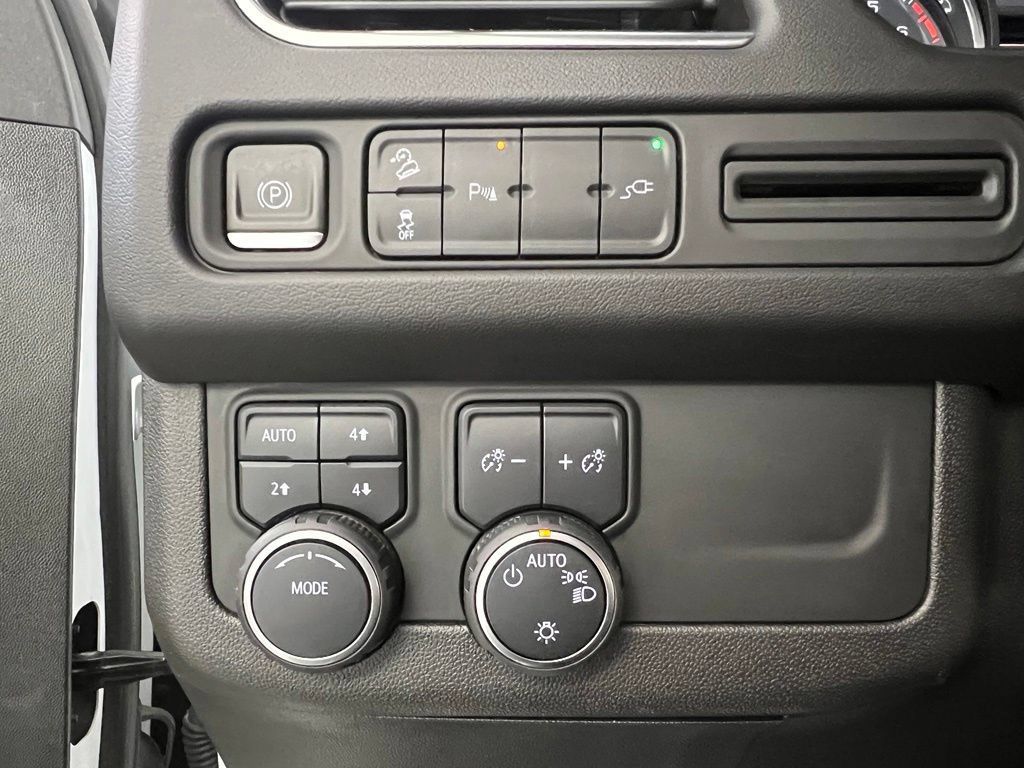 Certified 2021 Chevrolet Tahoe Z71 AWD/4WD image 17