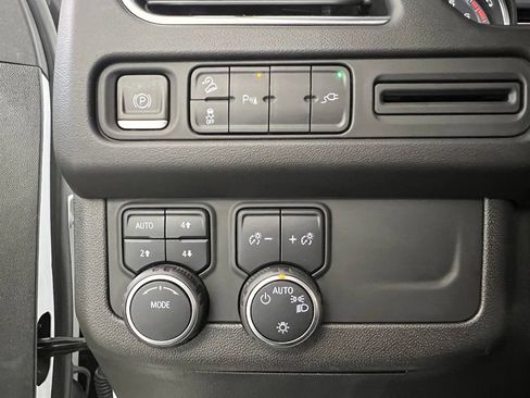 Certified 2021 Chevrolet Tahoe Z71 AWD/4WD image 17