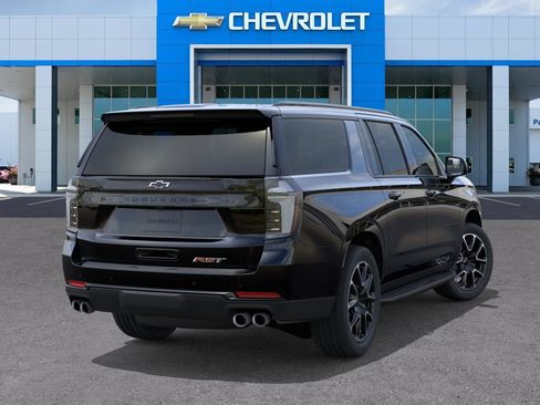 New 2026 Chevrolet Suburban RST w/ RST Capability Package AWD/4WD image 4