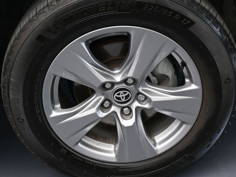 Used 2025 Toyota RAV4 XLE w/ Convenience Package FWD image 44