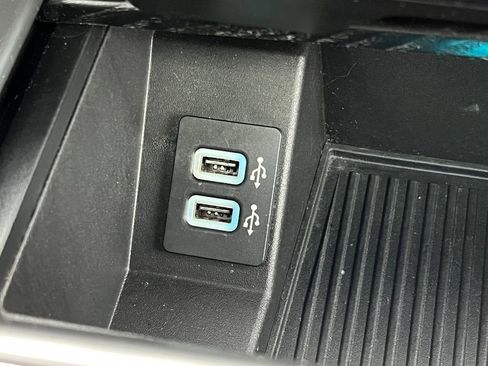 Used 2018 Ford F150 Platinum w/ Equipment Group 701A Luxury image 38