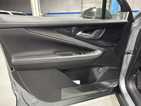 New 2026 Chevrolet Blazer EV LT image 10