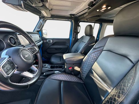 Used 2022 Jeep Wrangler Unlimited Sahara image 22