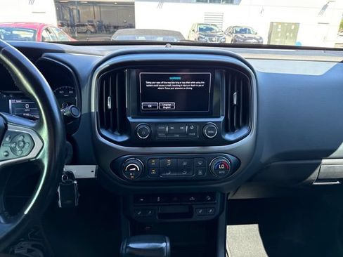 Used 2018 Chevrolet Colorado Z71 AWD/4WD image 20