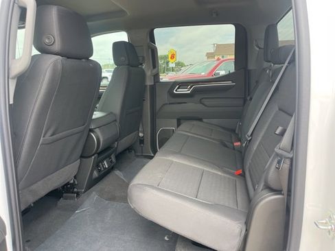 New 2026 GMC Sierra 1500 Elevation image 38