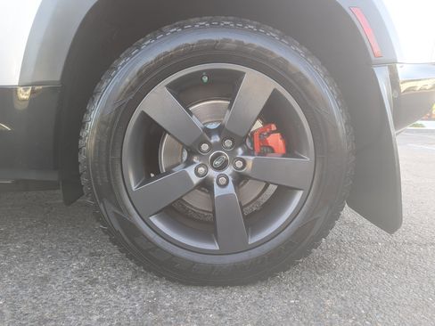 Used 2020 Land Rover Defender 110 X image 56