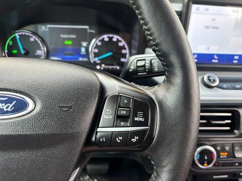 Used 2022 Ford Maverick Lariat w/ Lariat Luxury Package FWD image 26