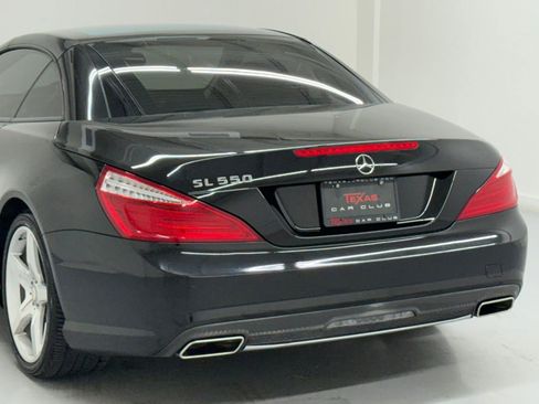 Used 2014 Mercedes-Benz SL 550 image 23