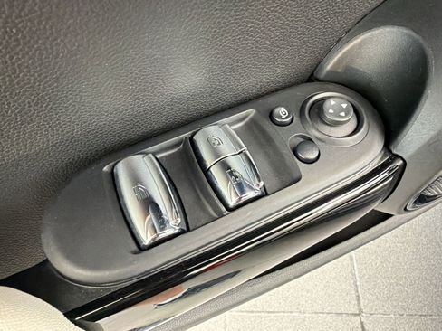 Certified 2024 MINI Cooper S w/ Signature Upholstery Package image 13