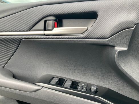 New 2026 Toyota Camry SE image 6