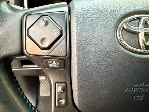 Used 2019 Toyota Sequoia TRD Sport image 13