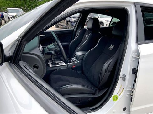 Used 2023 Dodge Charger Scat Pack w/ Plus Group RWD image 8