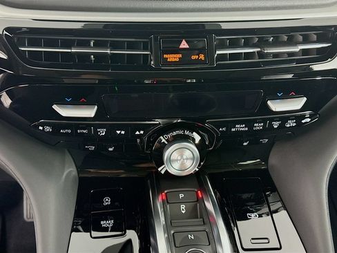 Used 2026 Acura MDX SH-AWD w/ Technology Package image 15