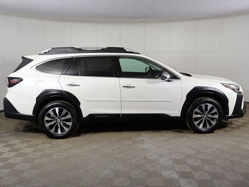 Used 2024 Subaru Outback Touring XT AWD/4WD image 16