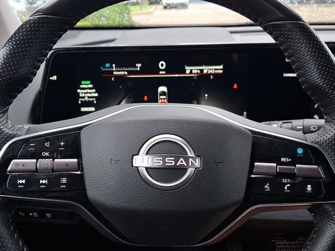 Certified 2023 Nissan Ariya FWD image 19