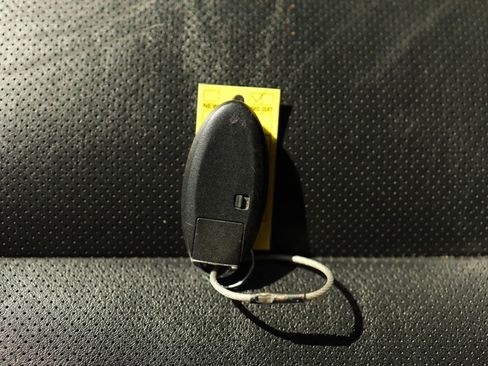 Used 2018 Nissan Rogue Sport SL w/ SL Premium Package image 48