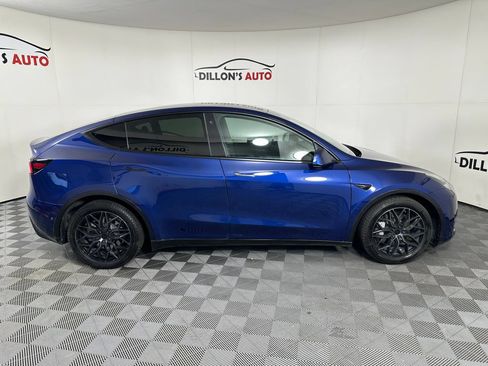 Used 2021 Tesla Model Y Long Range AWD/4WD image 11