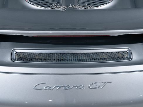 Used 2005 Porsche Carrera GT RWD image 38