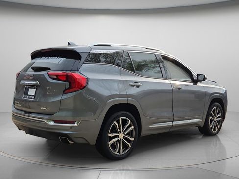 Used 2019 GMC Terrain Denali w/ Advanced Safety Package AWD/4WD image 7