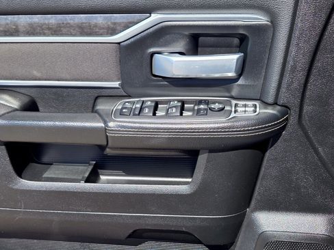 Certified 2024 RAM 2500 Big Horn AWD/4WD image 7