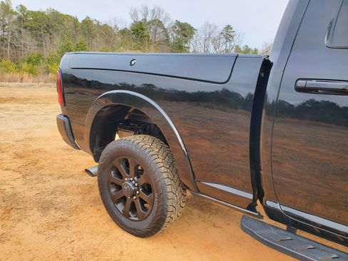 Used 2019 RAM 2500 Laramie image 14