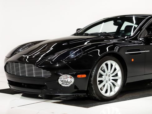 Used 2003 Aston Martin Vanquish image 9