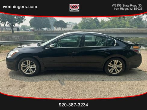 Used 2012 Nissan Altima 3.5 SR w/ Sport Pkg FWD image 1