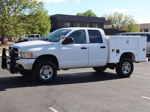 Used 2005 Dodge Ram 2500 Truck SLT AWD/4WD image 10