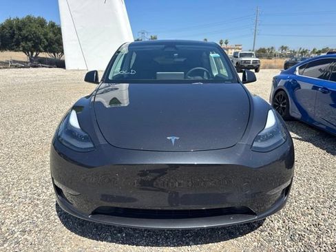 Used 2024 Tesla Model Y Long Range AWD/4WD image 5