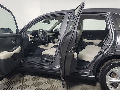 Certified 2023 Honda HR-V LX image 15