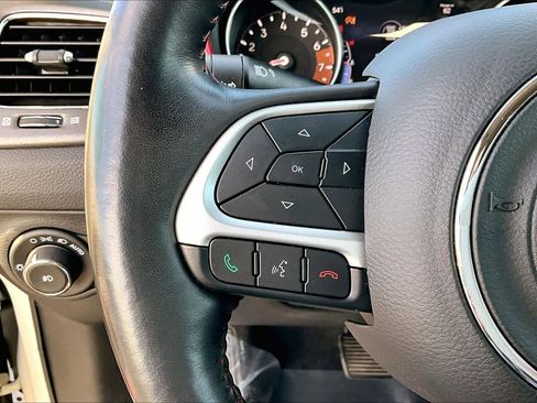 Used 2018 Jeep Compass Trailhawk w/ Leather Interior Group image 21