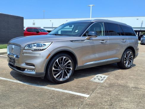 Used 2020 Lincoln Aviator Reserve w/ Equipment Group 202A AWD/4WD image 22